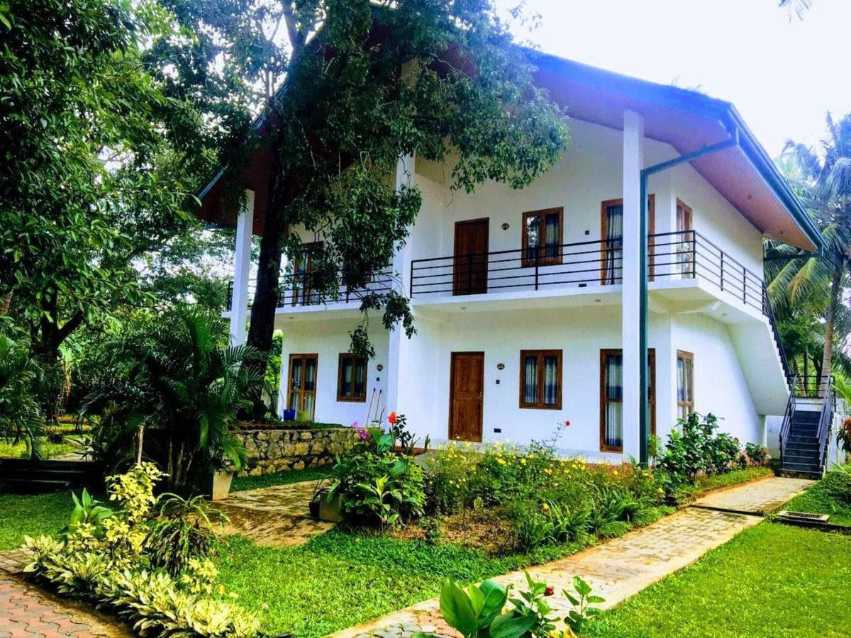 Athkandura Hotel Habarana Exterior foto